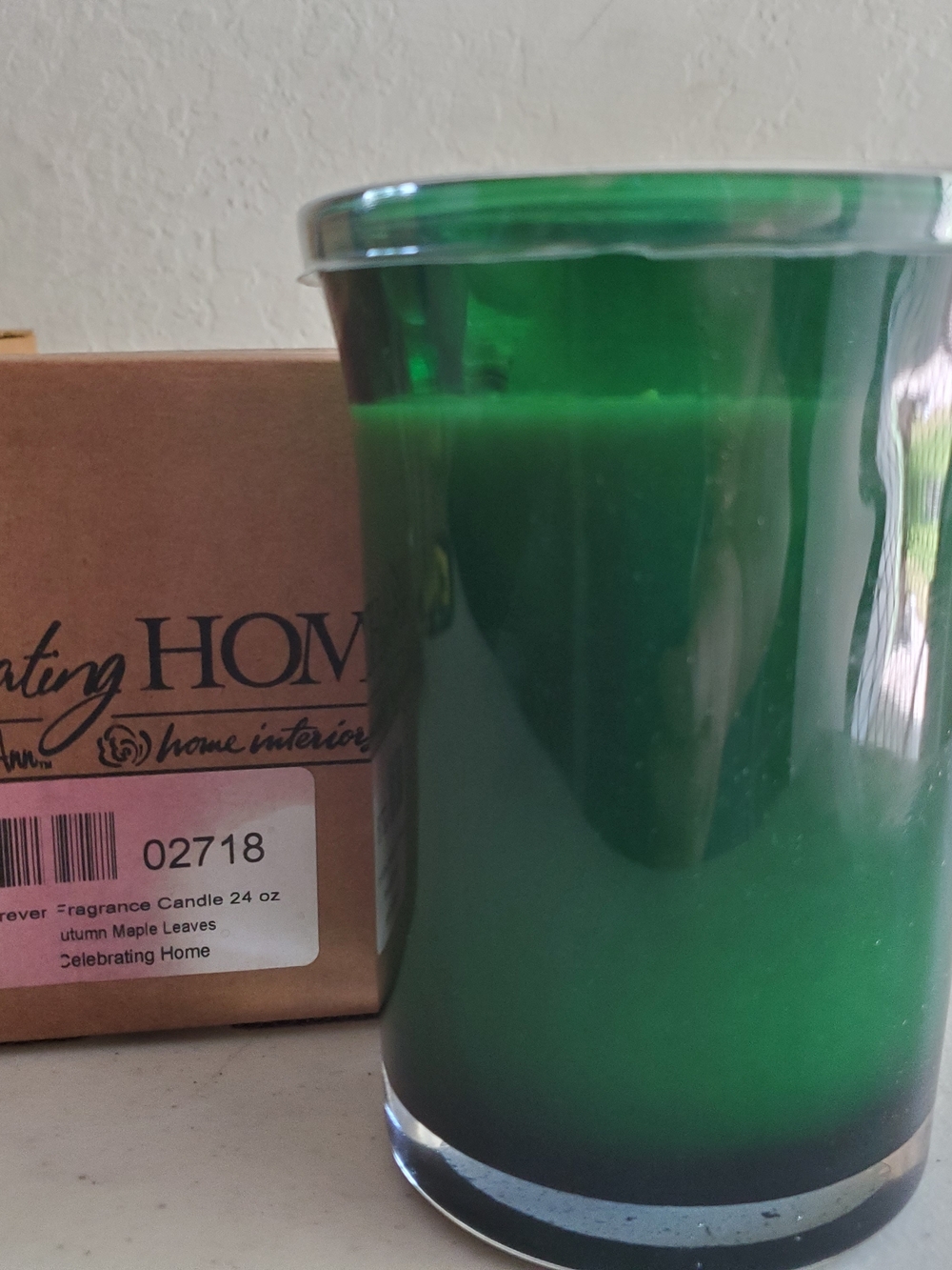 Autumn Maple Leaves scent 24 oz Candle green jar New Home Interiors clean burn - Picture 3 of 15